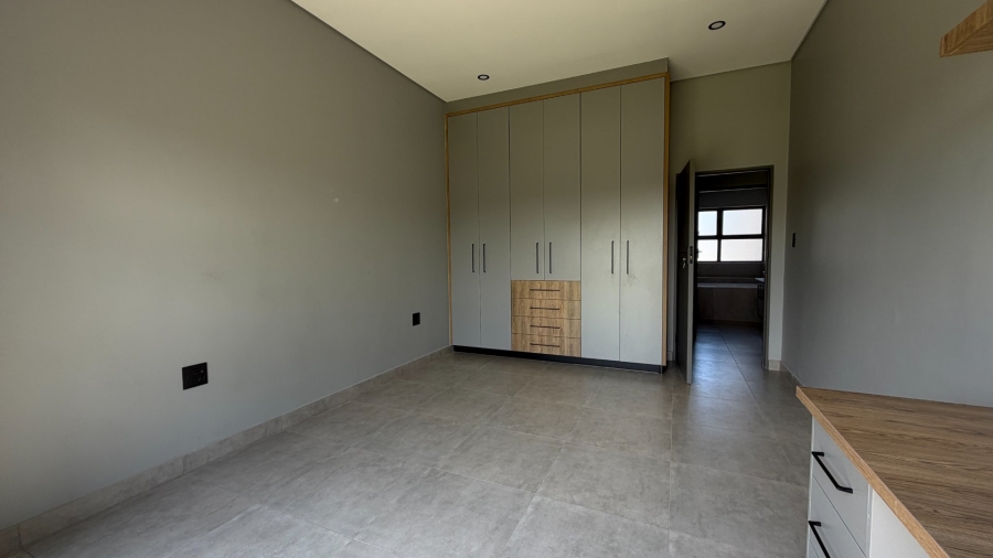  Bedroom Property for Sale in Vyfhoek A H North West